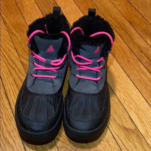 Nike Other - Nike girls waterproof boots size 6.5Y